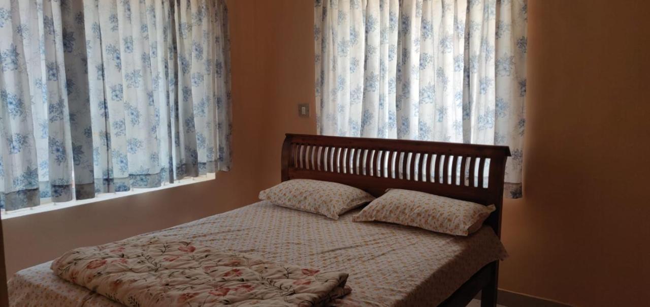 Giri'S Homestay Madikeri Zewnętrze zdjęcie