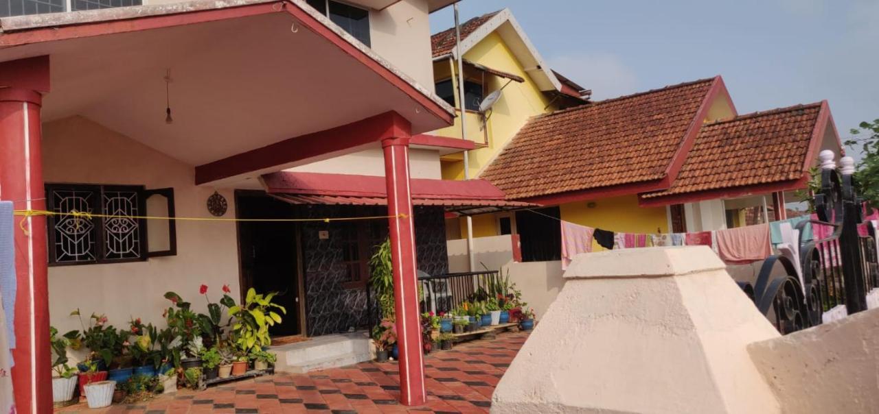 Giri'S Homestay Madikeri Zewnętrze zdjęcie