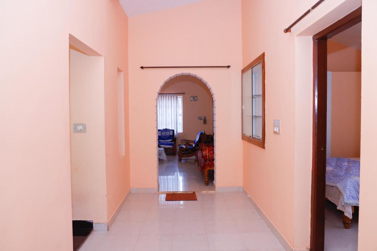Giri'S Homestay Madikeri Zewnętrze zdjęcie