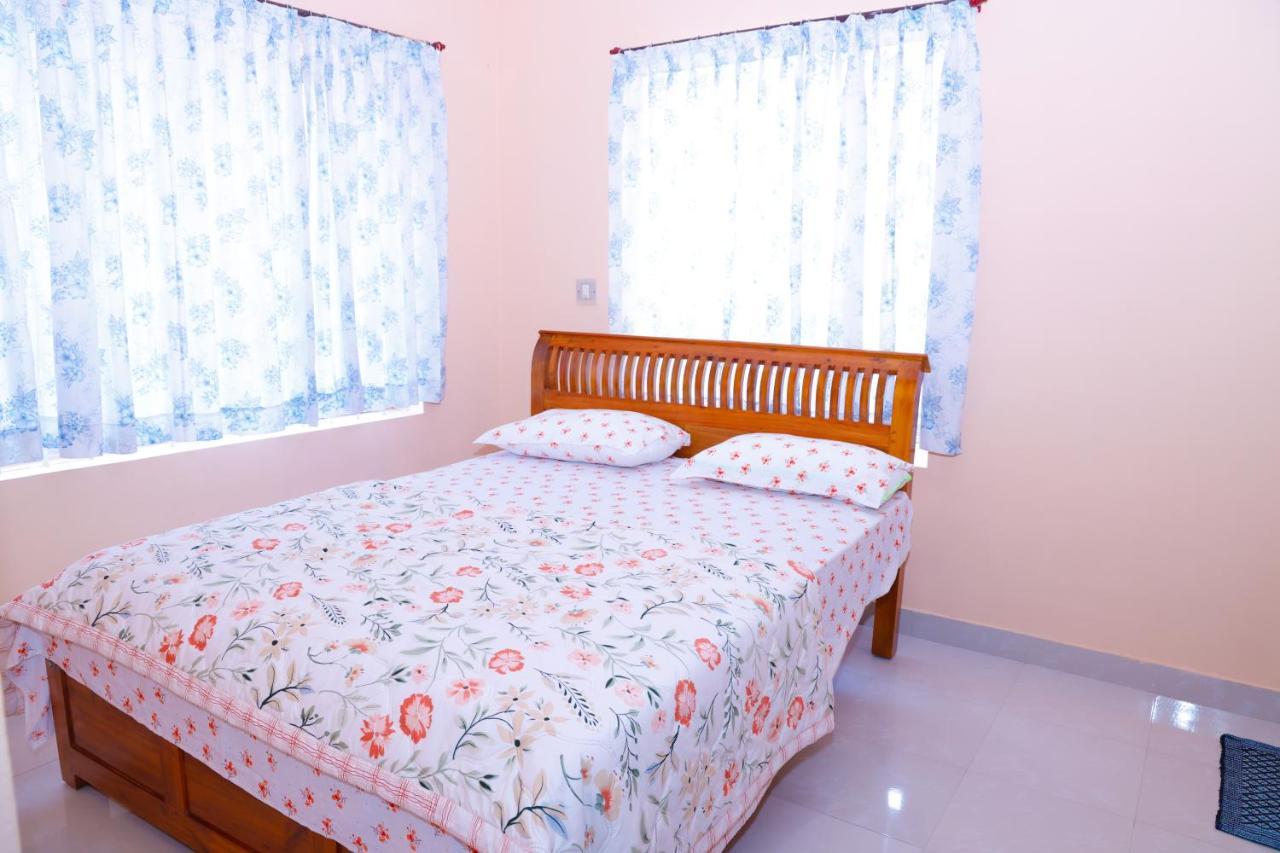 Giri'S Homestay Madikeri Zewnętrze zdjęcie